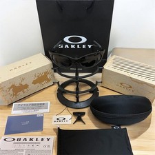 OAKLEY Plantaris Sunglasses OO9437 Prizm Grey Lens Matte Black Frame New