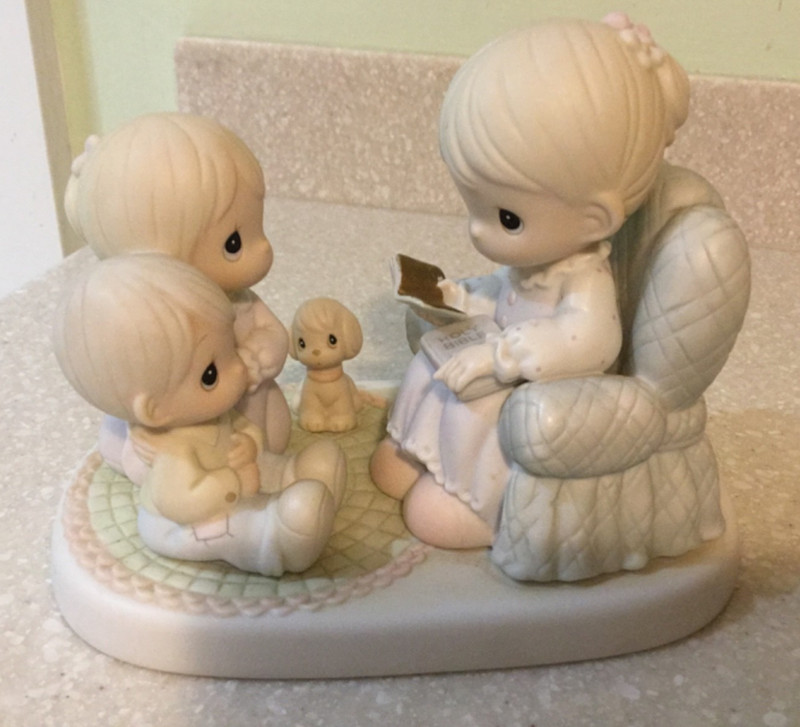 Precious Moments Collections..Bring the Little Ones to Jesus 1991