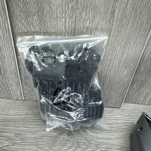 Tondeuse rasoir électrique de toilettage Wahl avec accessoires - Photo 7 sur 10