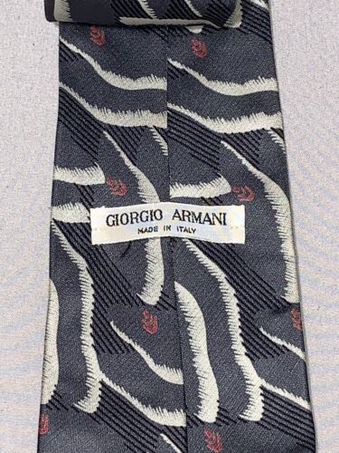 Corbata de diseño para hombre Giorgio Armani L 55 in W 3,5 in. Corbata de seda gris beige roja - Imagen 3 de 3