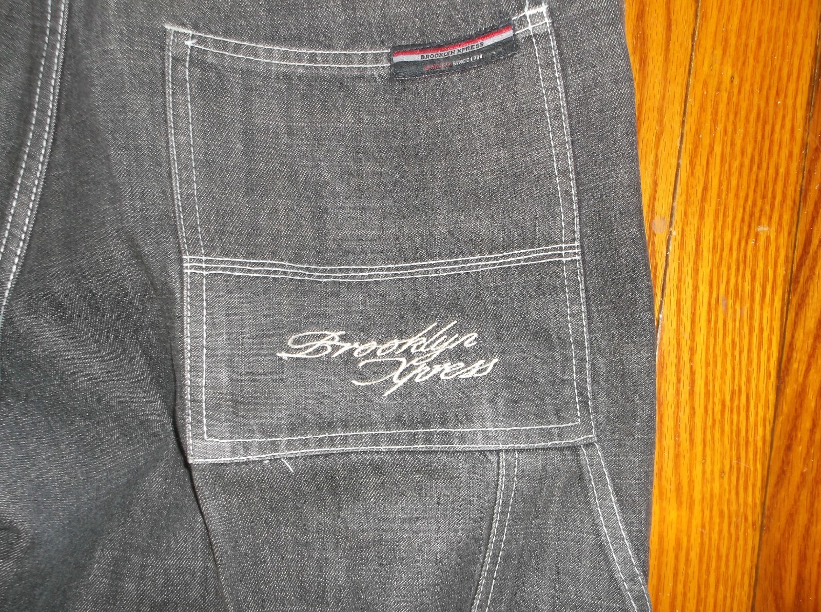 Picture 4 of 6