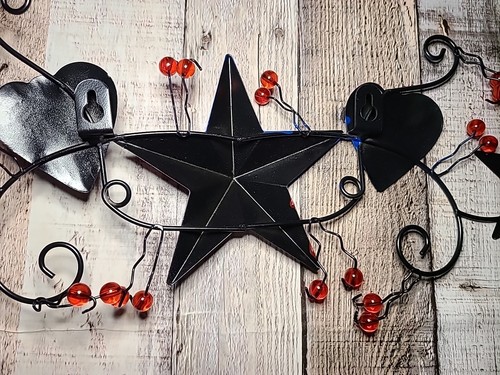 Metal Patriotic Wall Accent - Picture 15 of 17