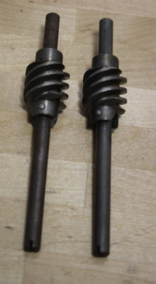  FMC Link Belt 1528x010 B Worm Shaft Chain Tensioners Model 76 (Qty 2)