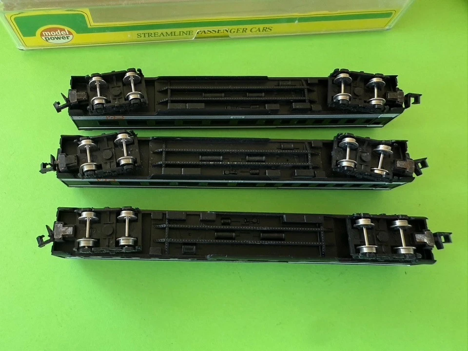 Model power streamliner cars CN 5082 N scale - Image 2 of 4