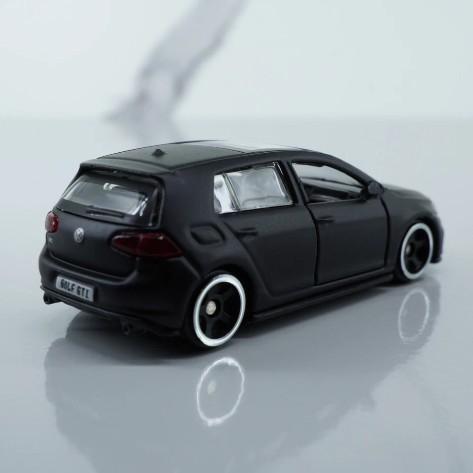 Volkswagen Golf GTI Mk7 2017 - Burago escala 1:64 coche modelo diecast negro Foto 4 de 4