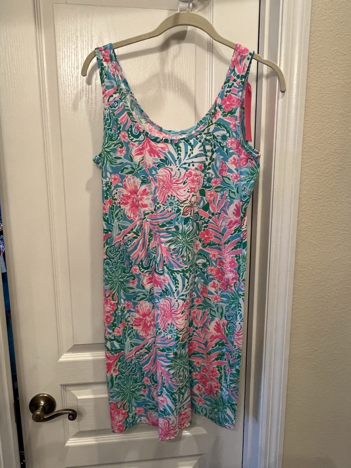 Picture 2 of 6