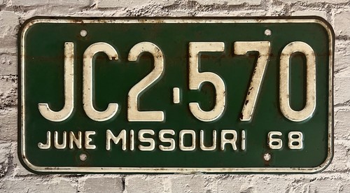 1968 Missouri Automobile License Plate JC2-570