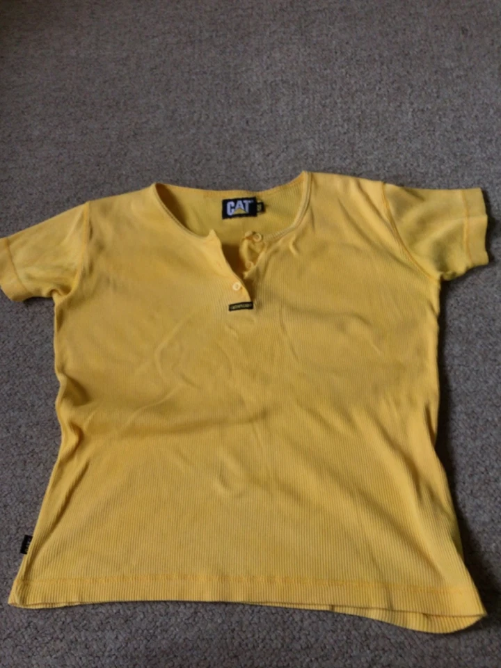 Ladies CATERPILLAR short sleeve Top. Size M. - Image 1 of 4