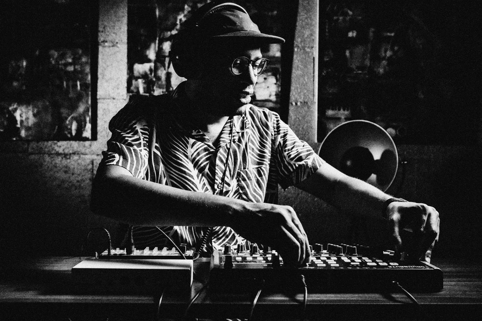 Minifuse 2 Black Usb Audio Midi Interface With 5 Year Warranty And Software - Image 2 of 4