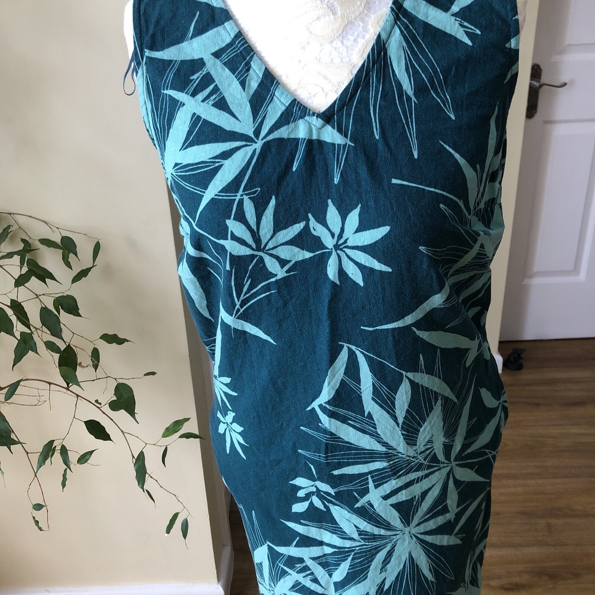 chinese dress ladies Beachwood