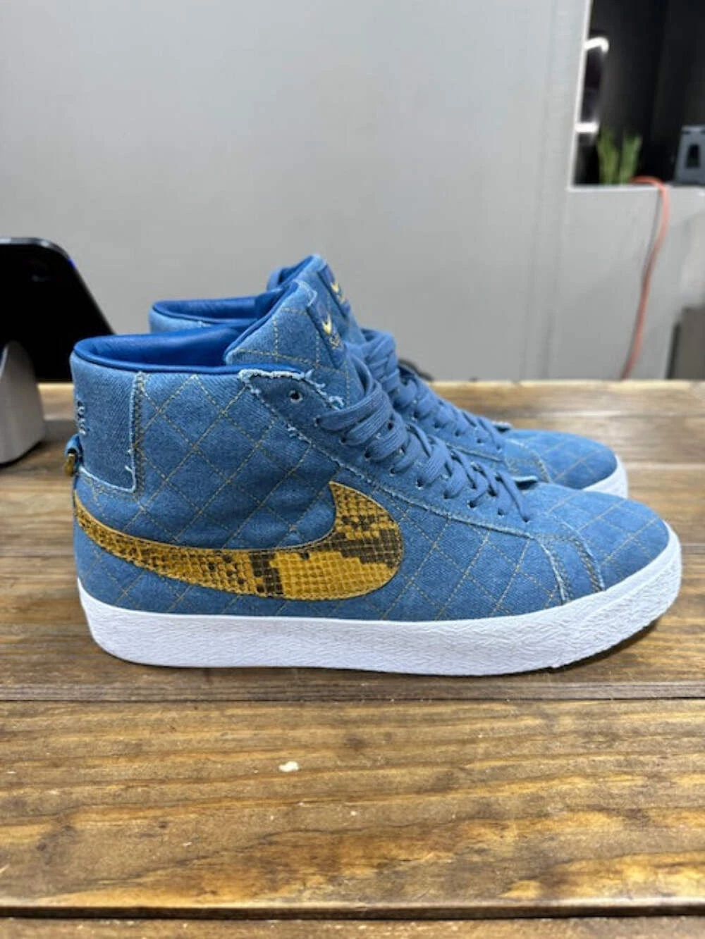 Blazer Nike SB Mid QS Supreme Denim   Taille 12 (occasion   sans boîte)