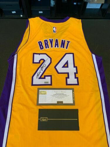 lakers kobe jersey signed