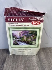 Riolis "The Spring View" River Cottage Vintage Cross Stitch Kit New #1098