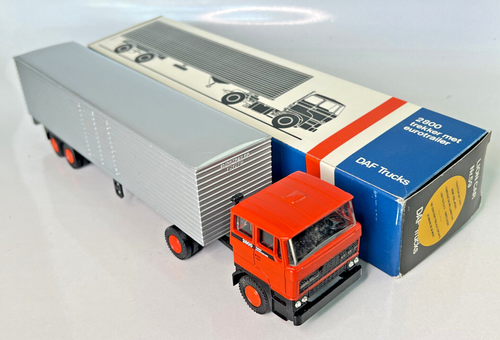 Lion Car 1/50th Scale No. 59 DAF 2800 Tractor Trailer Euro Trailer - Picture 5 of 7