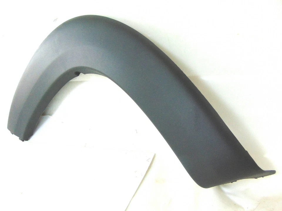 For 2014-2018 Ram ProMaster 1500/2500/3500 Left Rear Wheel Opening Flare Molding - Imagem 2 de 4