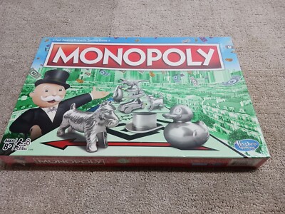 Hasbro Monopoly C1009 Classic Board Game Sealed