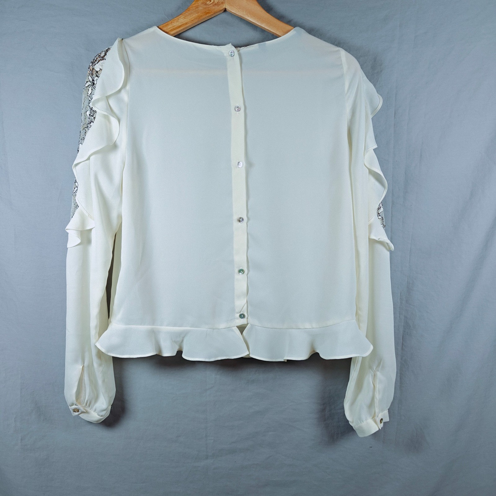 Zara Basic Collection White Lace Ruffle Sleeve Bl… - image 4