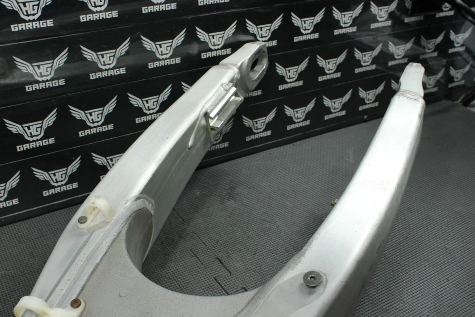 2015 YAMAHA YZ250F OEM SWINGARM SWING ARM SUSPENSION 1SL-22110-01-00 - Image 4 of 4