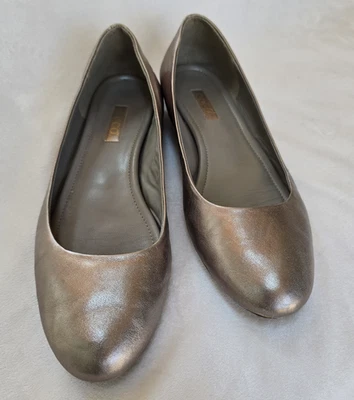 ECCO Anine Ballet Flats Gold Metallic Leather Ballerina Womens 40 Excellent - Image 1 of 4
