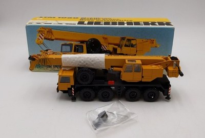 Conrad 2094 1:50 Scale Liebherr LTM 1060 Mobile Crane NIB