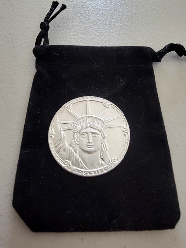 1986 Statue of Liberty Prevails Vintage Coin 1 Troy Oz .999 Fine Silver Round