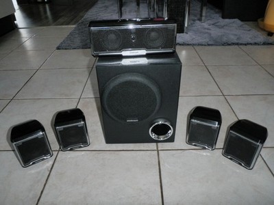 Universum Soundsystem Lautsprecher System aus DVD-DR 4081 mit Subwoofer w.neu