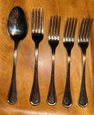 Cuisinart STRATFORD Pattern 18/10 Stainless Flatware 5 Pieces
