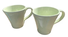 VIETRI Viva Italian Fresh Pistachio Green Coffee Mugs Cups Italy Set of 2 EUC