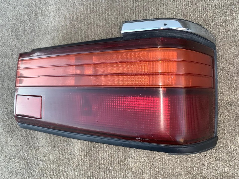 19871991 Toyota Camry Sedan OEM Passenger Right Corner Tail Light