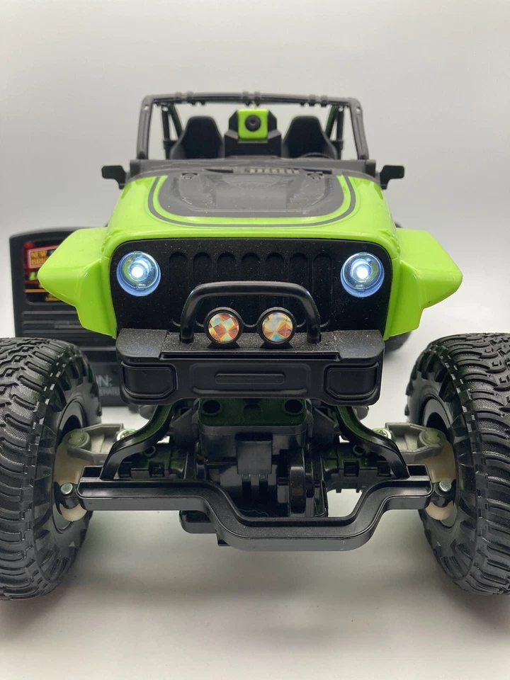 New Bright RC Dash Cam Rock Crawler 1:14 Jeep Trailcat Charger Works No Remote - Image 2 of 4