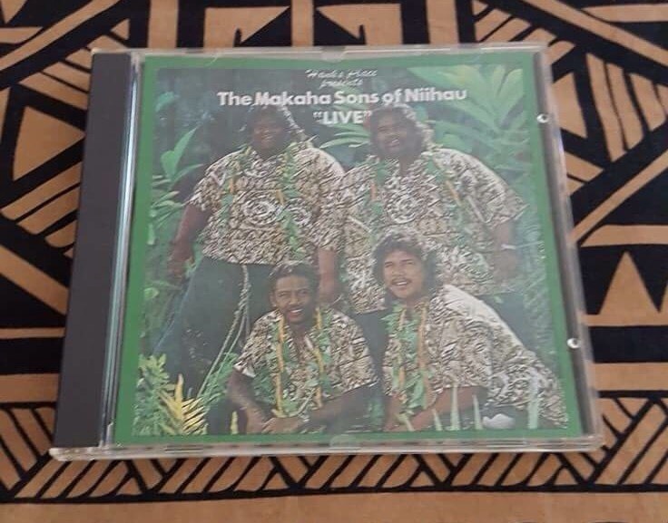 洋楽 The Makaha Sons Of Niihau / Live RARE Hank's Place The Makaha Sons of Niihau Live CD 1989