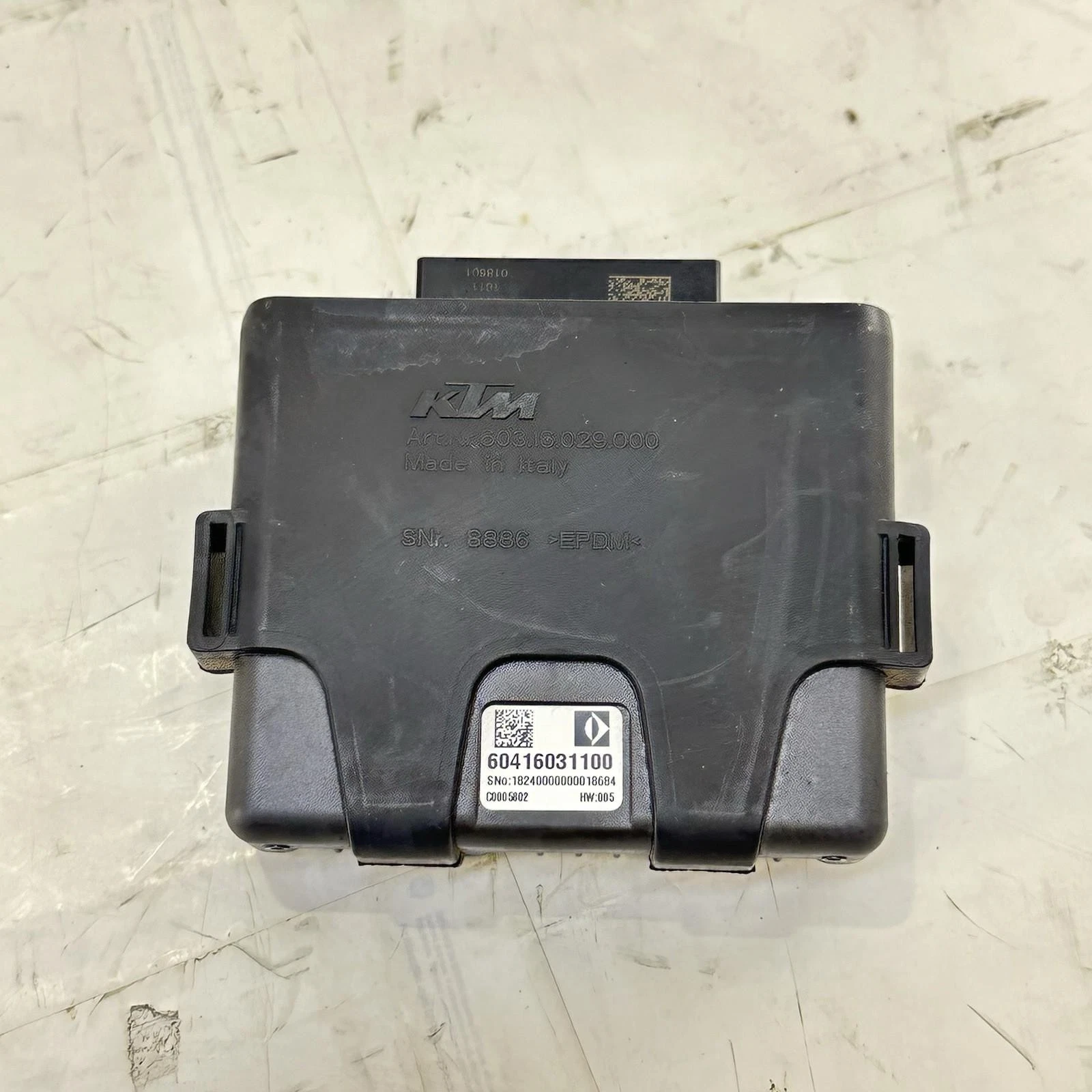 2017 - 2019 KTM 1290 SUPER DUKE GT LOCK SET IGNITION KEY ECU COMPUTER MODULE