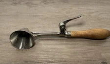 Antique Gilchrists No. 33  Ice Cream Dipper Cone Conical Shape Scoop Wood Handle