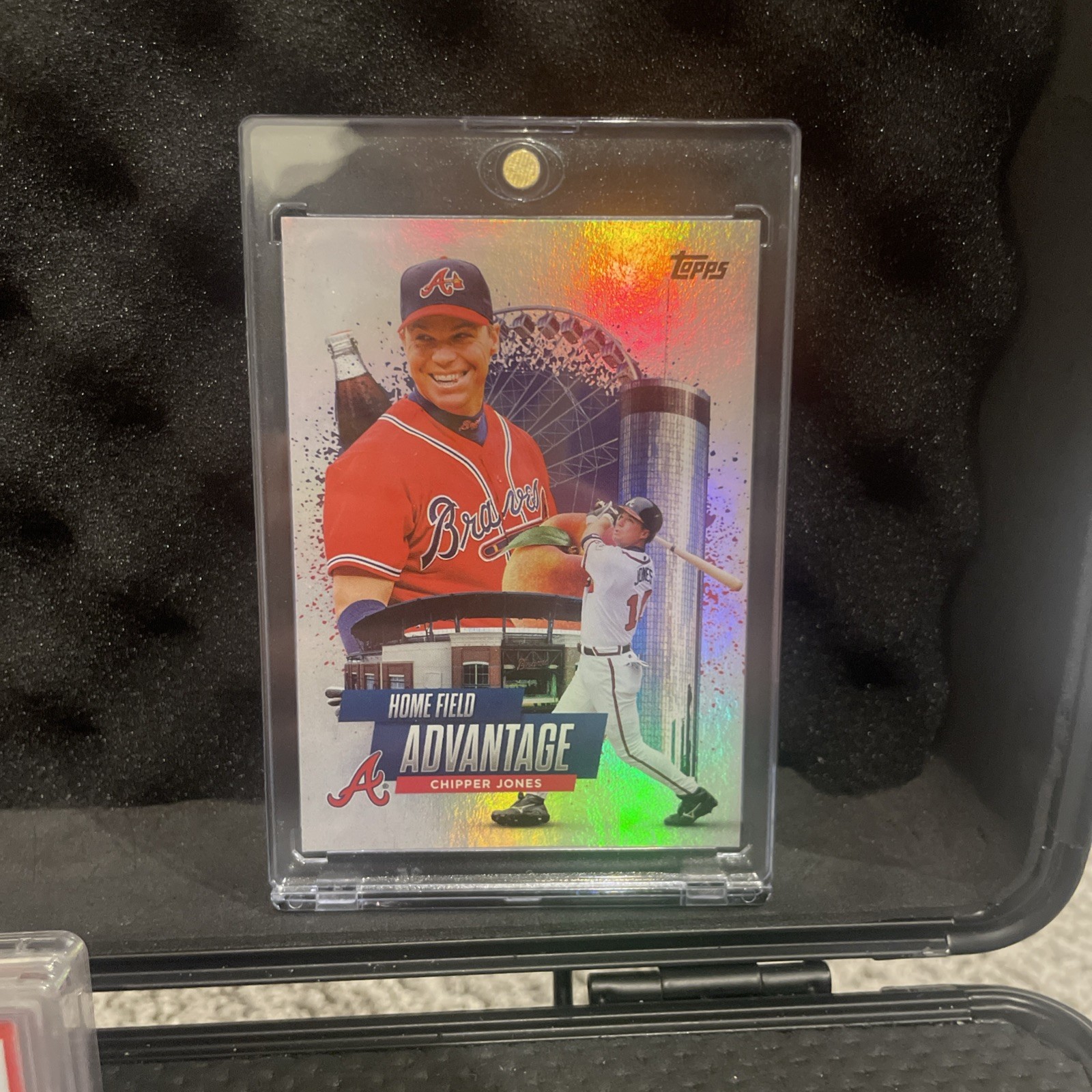 2025 Topps Series 1 Legendary Home Field Advantage Chipper Jones #LHA-1 HOF 8q5
