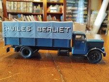 ALTAYA IXO 1/43 - Berliet GDR bâché huiles Berliet.