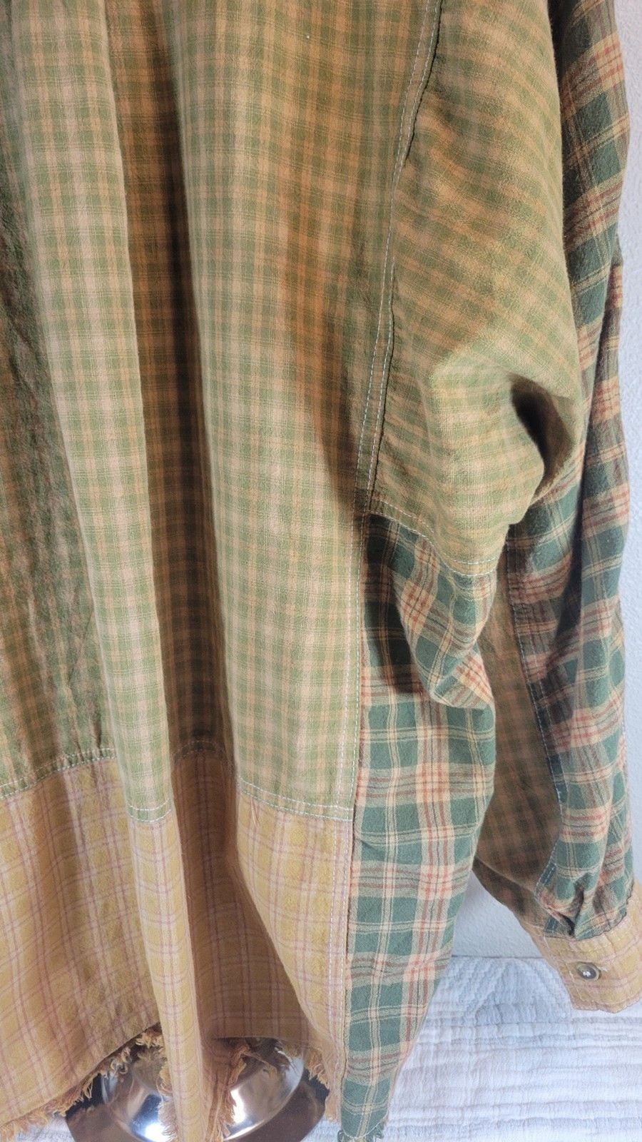 Easel Plaid Patchwork Distressed Hem Flannel Shir… - image 5