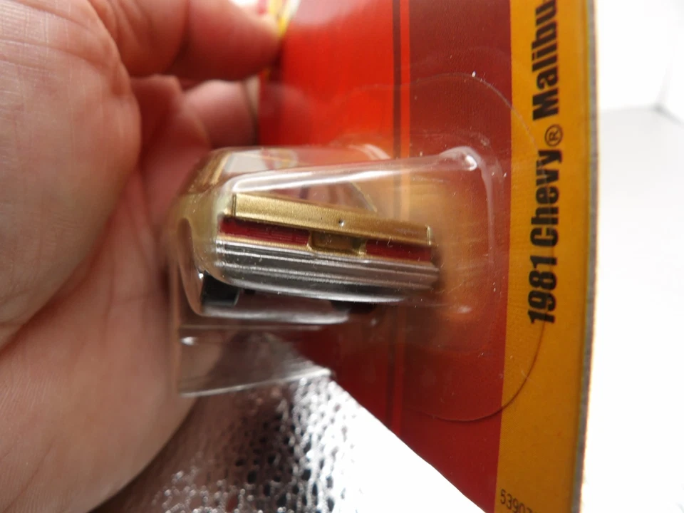 1981 CHEVY MALIBU             2009 JOHNNY LIGHTNING RFOREVER 64    1:64 DIE-CAST - Image 3 of 4