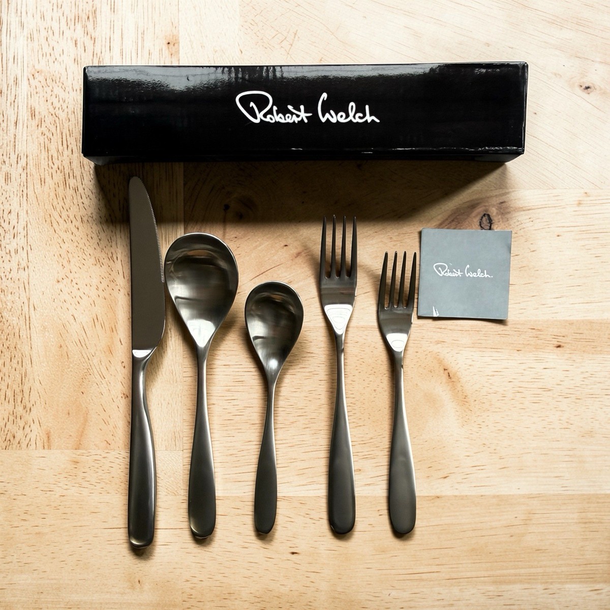 5 Piece Robert Welch Stanton Satin Stainless 18/10 Flatware Place