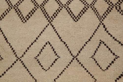 Geometric Earth-Tone Moroccan Oriental Hand-Knotted Modern Ivory Wool Rug 5'x8' - Picture 4 of 12