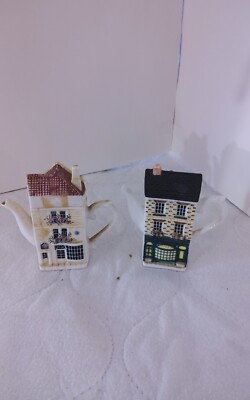 Hazle Cermics Miniatures Teapot With Lid  ( Taylor 's York England ) 2 pcs 