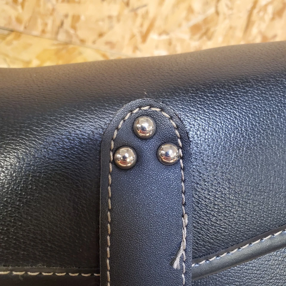 Bolsa de herramientas negra universal Harley HDBAG069L con hebilla única KEMI MOTO Foto 4 de 4