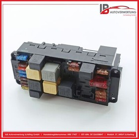 MERCEDES C CLASS W203 ESTATE C220 CDI FUSE BOX SAM MODULE 2035451601