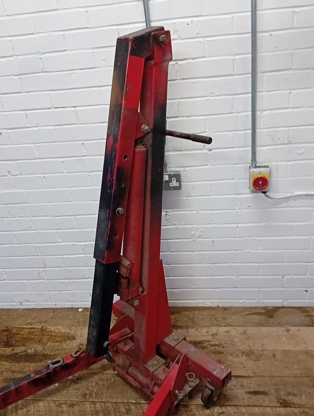 Clarke 1 Ton Engine Hoist Lift Crane Folding Mobile eBay