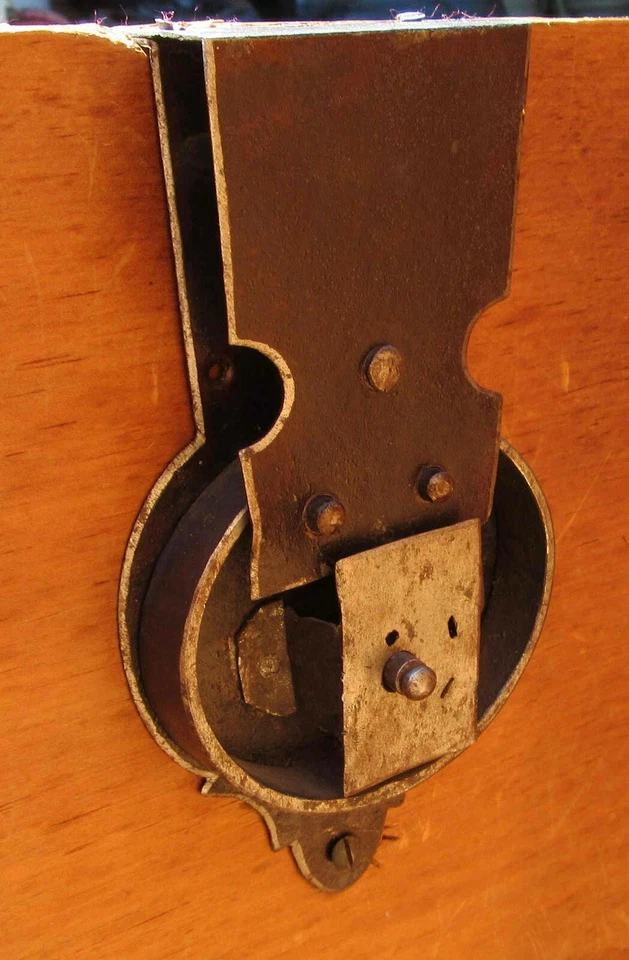 Baúl manta Lancaster Pa de 1800 con cajones de labranza perillas sopladas bloqueo de garra de cangrejo Foto 2 de 4