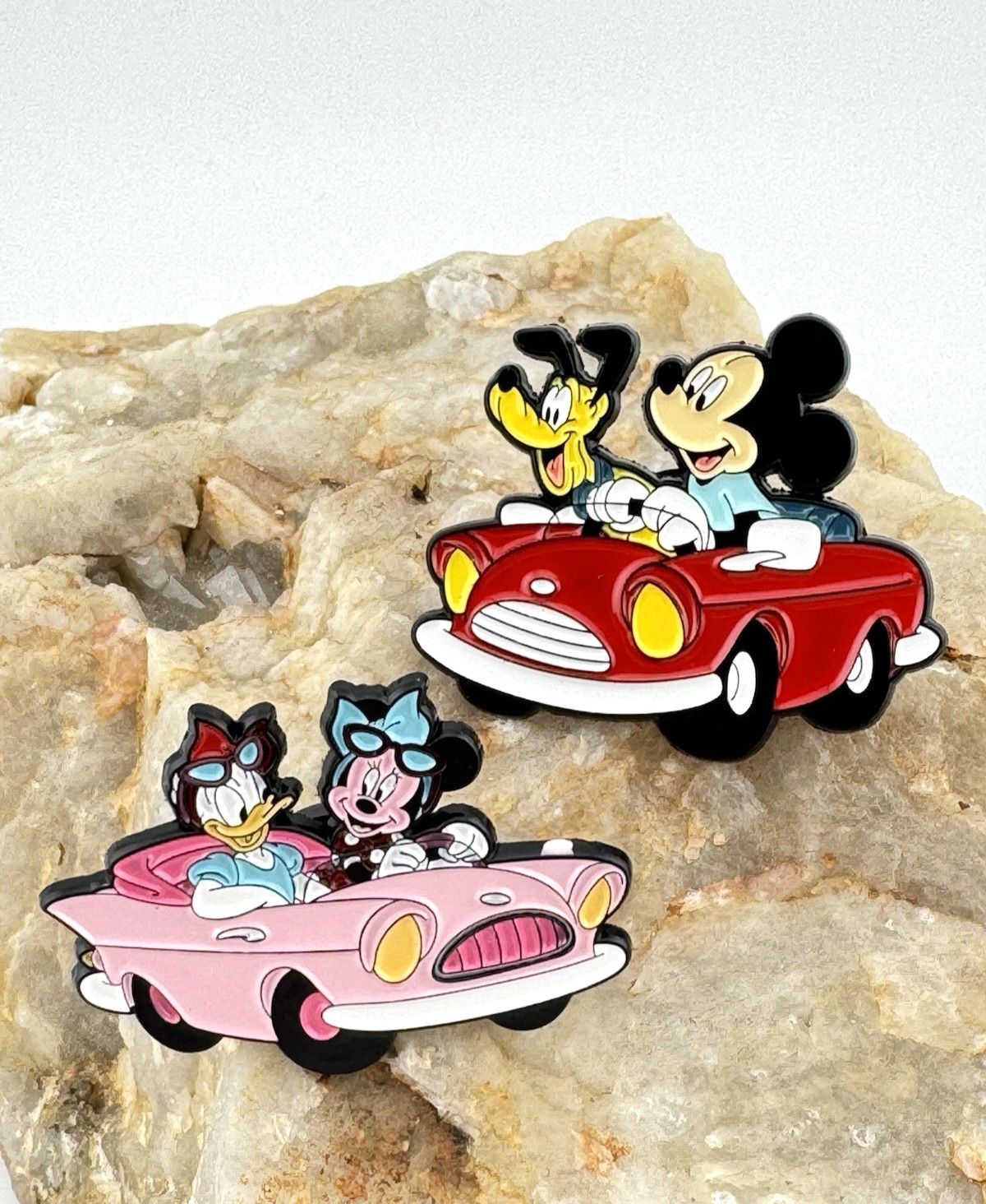 Disney Mickey Mouse Pluto Minnie & Daisy Duck Classic Cars 2 Pin Set Unofficial