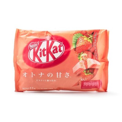 NESTLE KitKat Chocolate Coated Wafer Biscuits Strawberry Flavor 10 Pcs