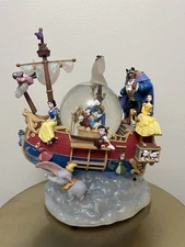 World of Disney Magical Gathering Ship "A Whole New World" Snow Globe *READ*!!!!