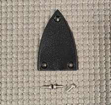 Heel Shape Plastic Guitar Truss Rod Cover 3 Hole with Screws for Electric Guitar