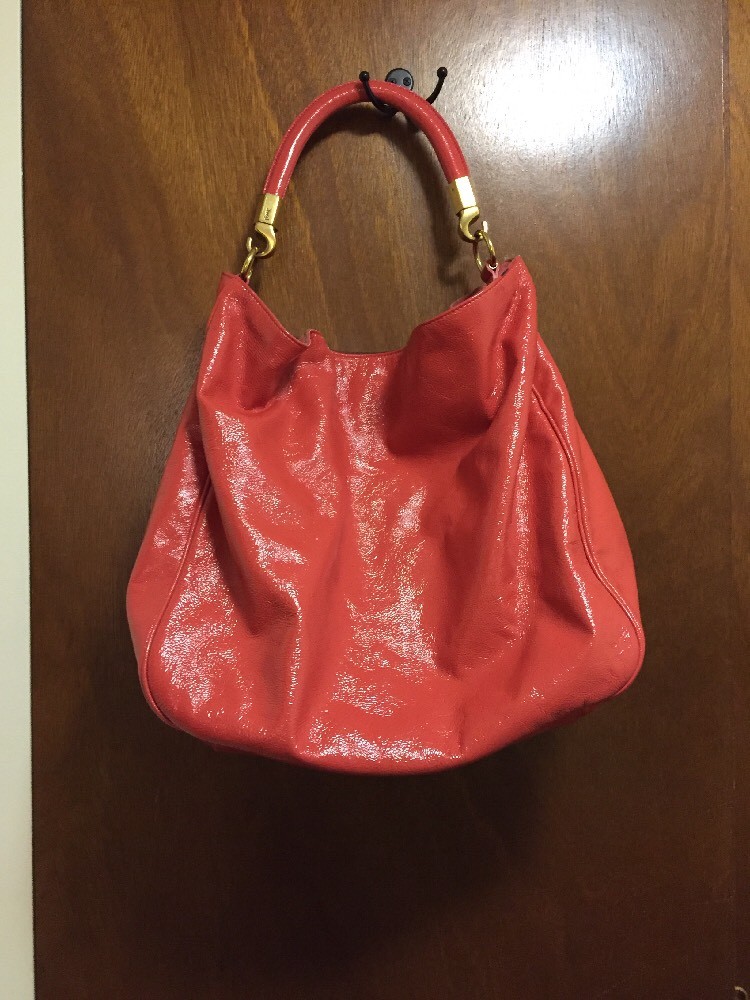Autentica rara borsa Yves Saint Laurent in pelle verniciata e tracolla