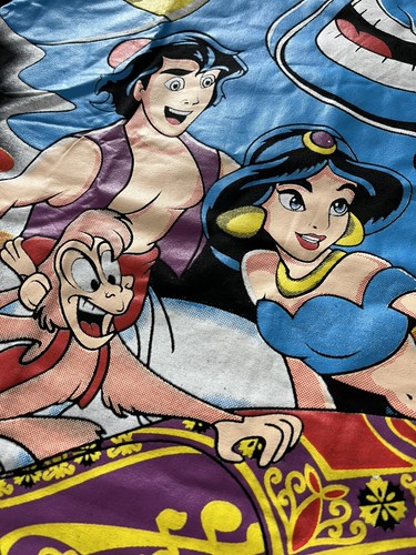 Disneys Aladdin Street Couture Full Front Graphic T Shirt Size Large Carpet Ride - Picture 4 of 6